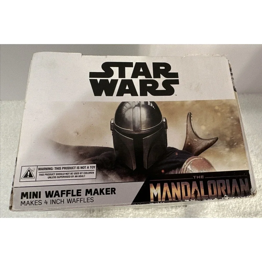 Disney Star Wars Mini Waffle Maker Mandalorian Baby Yoda Child NEW OPEN BOX - Picture 5 of 8
